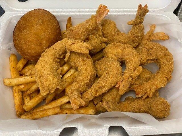 10 Fried Shrimp w- Fries & Bis