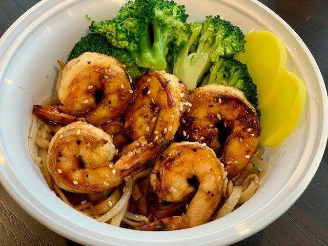 Grilled Shrimp Rice Bowl/Steamed Rice/egg roll