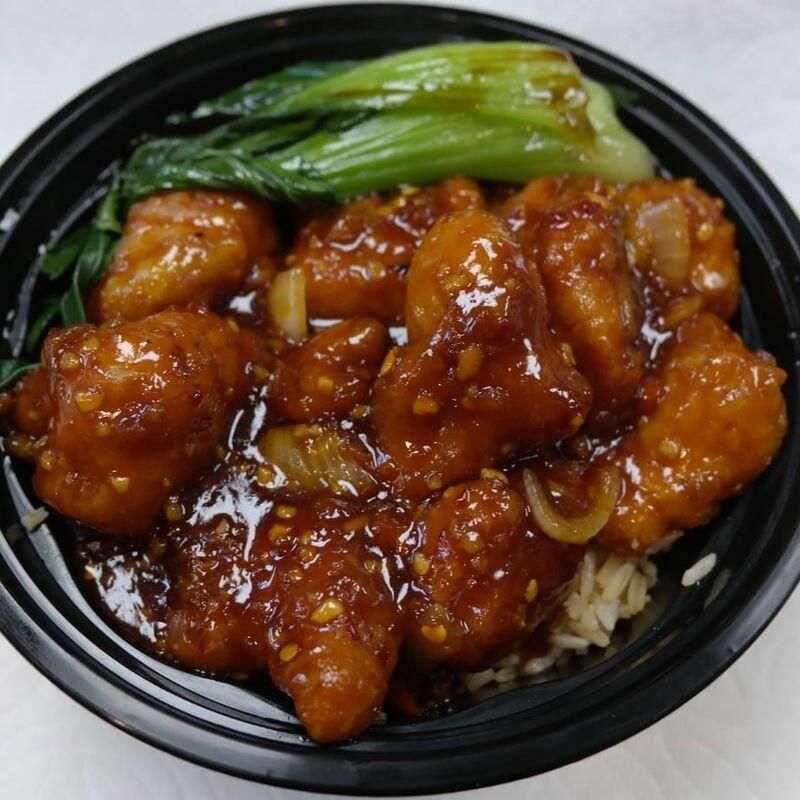 General Joe's Chicken Rice Bowl/Steamed Rice/egg roll